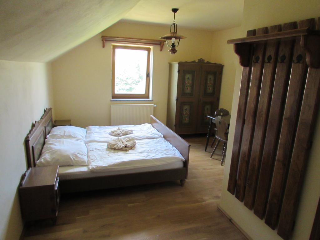 Pension Kamenny Dvur Františkovy Lázně Extérieur photo